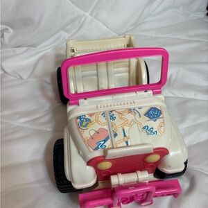 Vintage 1990’s White and Pink Barbie Jeep